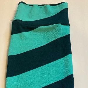 Lularoe Cassie skirt